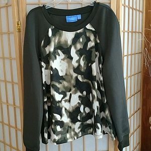 Women's Camo Knit Sweatshirt
